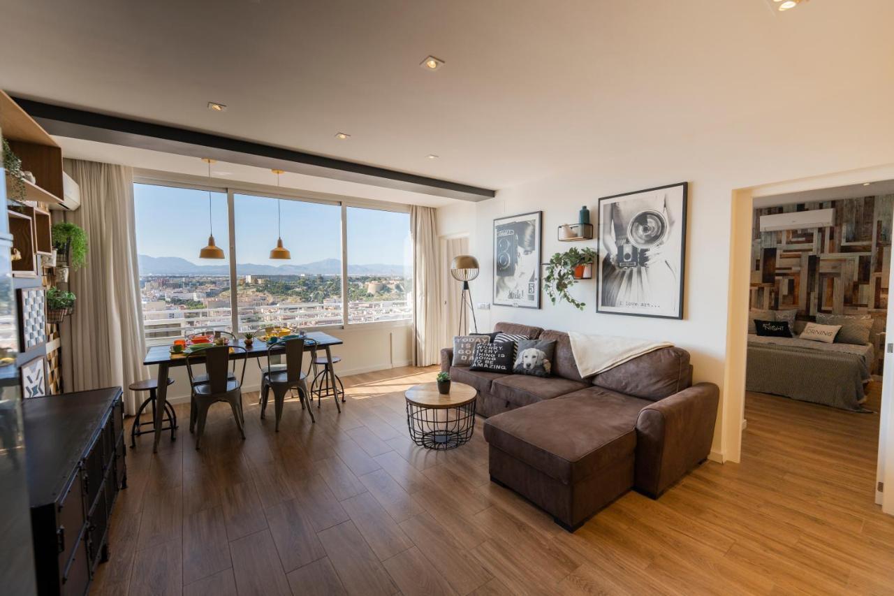 Charming Downtown Skyscrapper Apartment Alicante Luaran gambar