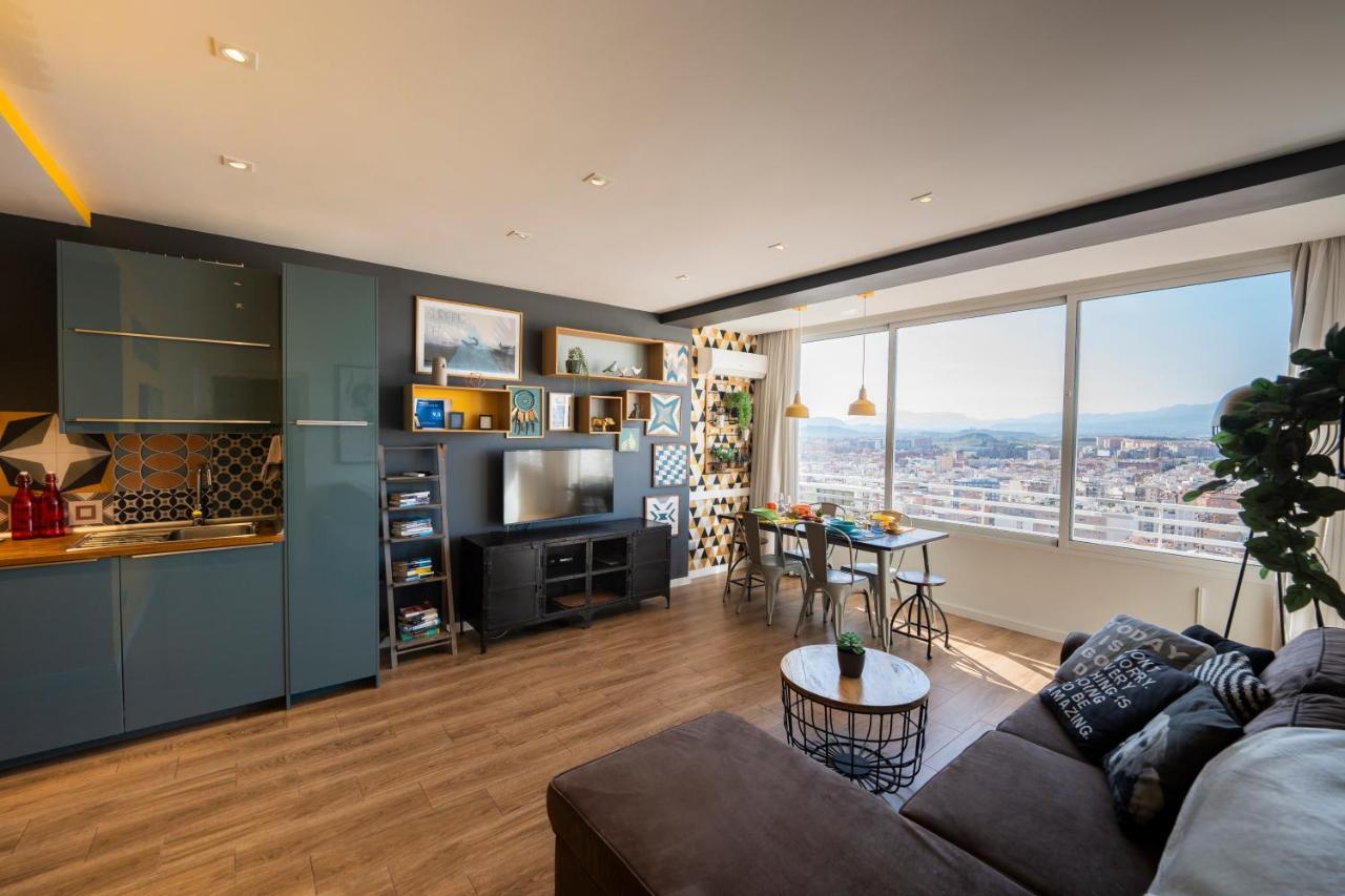 Charming Downtown Skyscrapper Apartment Alicante Luaran gambar